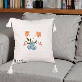 Perna Decorativa Trandafiri si Bujori Acuarela, 40x40 cm, Bej cu Franjuri, Husa Detasabila, Perna Inclusa, BEKZ®