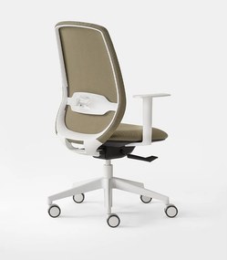 Key lemn masiv Bold – Scaun operativ ergonomic