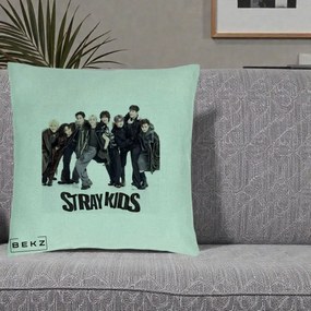 Perna Personalizata K-pop Stray Kids Outfit Negru, 40x40 cm, Verde Menta, Husa Detasabila, Perna Inclusa, BEKZ®