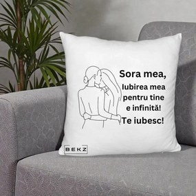 Cadou pentru Sora - Perna Personalizata Sora Mea Te Iubesc Imbratisare din Spate Line Art, 40x40 cm, Alb Pufos, Husa Detasabila, Perna Inclusa, BEKZ®