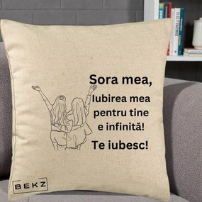 Cadou pentru Sora - Perna Personalizata Sora Mea Te Iubesc Line Art Doua Fete cu Brate Ridicate, 40x40 cm, Bej, Husa Detasabila, Perna Inclusa, BEKZ®