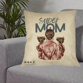 Cadou pentru Mama - Perna Personalizata Super Mom of Girls Mama cu Gemene, 40x40 cm, Crem, Husa Detasabila, Perna Inclusa, BEKZ®