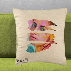 Perna Decorativa Portret Femeie Fragmentat Colorat, 40x40 cm, Bej, Husa Detasabila, Perna Inclusa, BEKZ®
