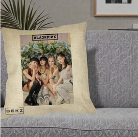 Perna Personalizata K-pop BLACKPINK Foto Grup, 40x40 cm, Crem, Husa Detasabila, Perna Inclusa, BEKZ®