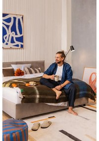 Pat matrimonial taupe tapițat cu spațiu de depozitare cu somieră 180x200 cm Myra Pillow – Bonami Selection