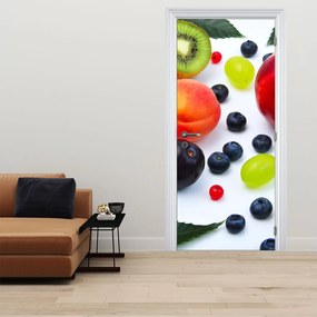 Fototapet pentru ușă - Fructe cu stropi de apă (95x205cm)