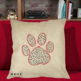 Perna Personalizata Labuta Dalmatian Roz Neon, 40x40 cm, Crem, Husa Detasabila, Perna Inclusa, BEKZ®