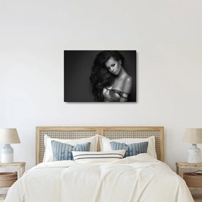 Tablou - Portretul unei femei seducătoare, alb-negru (70x50 cm)