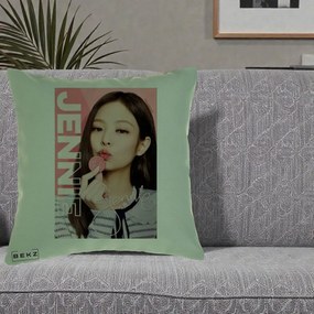 Perna Personalizata K-pop BLACKPINK Jennie cu Semnatura si Fond Roz, 40x40 cm, Verde, Husa Detasabila, Perna Inclusa, BEKZ®