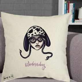 Perna Personalizata Wednesday Addams cu Caine Dalmatian, 40x40 cm, Ecru, Husa Detasabila, Perna Inclusa, BEKZ®
