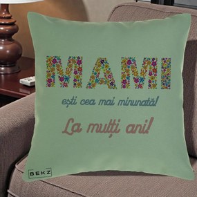 Cadou pentru Mama - Perna Personalizata Mami Esti Cea mai Minunata La Multi Ani cu Litere Florale, 40x40 cm, Verde, Husa Detasabila, Perna Inclusa, BEKZ®