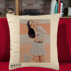Perna Personalizata K-pop BLACKPINK Nayeon/Jisoo Tenis Alb, 40x40 cm, Bej, Husa Detasabila, Perna Inclusa, BEKZ®