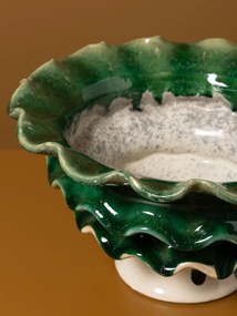 Bol pentru fructe din ceramică artizanală natur cu margini sculptate ondulat, verde, 18,5 × 33 cm, „Corola"