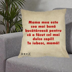 Cadou pentru Mama - Perna Personalizata Mama cea Mai Buna Bucatareasa, 40x40 cm, Crem, Husa Detasabila, Perna Inclusa, BEKZ®