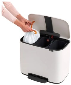 Coș de gunoi alb de reciclat/cu pedală din oțel 33 l Bo – Brabantia