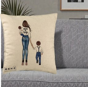 Cadou pentru Mama - Perna Personalizata Mom of Boys Mama cu Baietii, 40x40 cm, Bej, Husa Detasabila, Perna Inclusa, BEKZ®