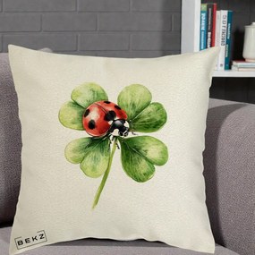 Perna Decorativa Buburuza Norocoasa pe Trifoi cu Patru Foi, 40x40 cm, Ecru, Husa Detasabila, Perna Inclusa, BEKZ®