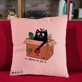 Perna Decorativa Pisica in Cutie No Desire to Fit In, 40x40 cm, Roz, Husa Detasabila, Perna Inclusa, BEKZ®
