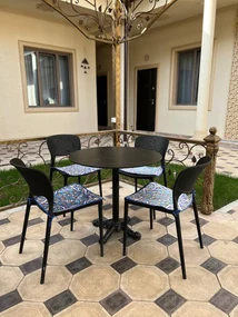 TODO Gri (grafit/antracit) cu pernă gri - SCAUN MODERN PENTRU BUCĂTĂRII, GRĂDINI, CAMERE DE CAFEA (FIXE)