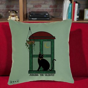 Perna Decorativa Judging You Silently Pisica Geam, 40x40 cm, Verde, Husa Detasabila, Perna Inclusa, BEKZ®