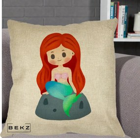 Perna Personalizata Sirena Kawaii Roscat, 40x40 cm, Crem, Husa Detasabila, Perna Inclusa, BEKZ®