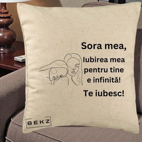Cadou pentru Sora - Perna Personalizata Sora Mea Te Iubesc Line Art Portrete Fata in Fata, 40x40 cm, Bej, Husa Detasabila, Perna Inclusa, BEKZ®