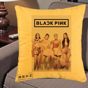 Perna Personalizata K-pop BLACKPINK Poster Roz Tinute Coordonate, 40x40 cm, Galben, Husa Detasabila, Perna Inclusa, BEKZ®