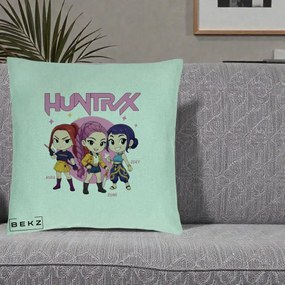 Perna Personalizata K-pop HUNTRX Trio Chibi cu Arme, 40x40 cm, Verde Menta, Husa Detasabila, Perna Inclusa, BEKZ®