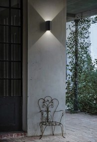 Aplica LED iluminat exterior design modern cu protectie IP44 APOLLO AP2 ROUND negru 137391
