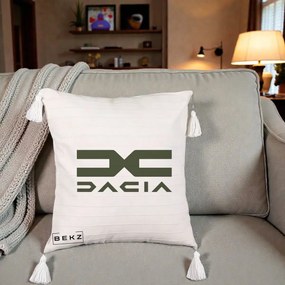 Perna Personalizata cu emblema Dacia, 40x40 cm, Bej cu Franjuri, Husa Detasabila, Perna Inclusa, BEKZ®