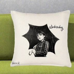 Perna Personalizata Wednesday Addams cu Umbrela Foto, 40x40 cm, Crem Reliefat, Husa Detasabila, Perna Inclusa, BEKZ®