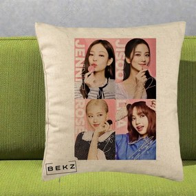 Perna Personalizata K-pop BLACKPINK Colaj 4 Portrete cu Semnature, 40x40 cm, Bej, Husa Detasabila, Perna Inclusa, BEKZ®