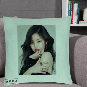 Perna Personalizata K-pop BLACKPINK Jennie Editorial Negru cu Inele, 40x40 cm, Verde Menta, Husa Detasabila, Perna Inclusa, BEKZ®