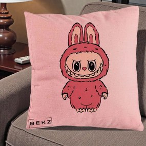 Perna Personalizata Labubu Roz Solo, 40x40 cm, Roz, Husa Detasabila, Perna Inclusa, BEKZ®