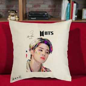 Perna Personalizata K-pop BTS Jimin Portret Artistic Multicolor cu Autograf, 40x40 cm, Ecru, Husa Detasabila, Perna Inclusa, BEKZ®