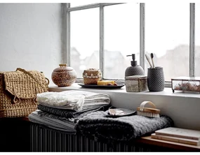Set de accesorii de baie gri din gresie ceramică Hrin – Bloomingville