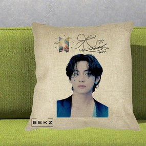 Perna Personalizata K-pop BTS V Taehyung Portret cu Autograf, 40x40 cm, Crem, Husa Detasabila, Perna Inclusa, BEKZ®