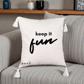 Perna Decorativa Keep It Fun, 40x40 cm, Bej cu Franjuri, Husa Detasabila, Perna Inclusa, BEKZ®