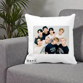 Perna Personalizata K-pop Stray Kids Foto Grup Text, 40x40 cm, Alba Mata, Husa Detasabila, Perna Inclusa, BEKZ®