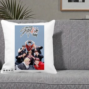 Perna Personalizata K-pop Stray Kids You Make Stray Kids Stay cu Foto Grup, 40x40 cm, Alba Mata, Husa Detasabila, Perna Inclusa, BEKZ®