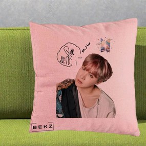 Perna Personalizata K-pop BTS J-Hope Par Roz Autograf, 40x40 cm, Roz, Husa Detasabila, Perna Inclusa, BEKZ®