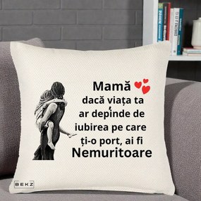 Cadou pentru Mama - Perna Personalizata Mama Nemuritoare Gravura Vintage, 40x40 cm, Crem Reliefat, Husa Detasabila, Perna Inclusa, BEKZ®