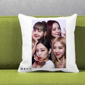 Perna Personalizata K-pop BLACKPINK Foto Grup Selfie 4 Membre, 40x40 cm, Alba Mata, Husa Detasabila, Perna Inclusa, BEKZ®