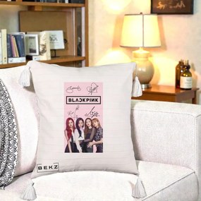Perna Personalizata K-pop BLACKPINK Semnaturi si Foto, 40x40 cm, Bej cu Franjuri, Husa Detasabila, Perna Inclusa, BEKZ®