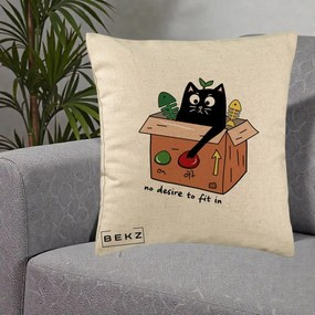 Perna Decorativa Pisica in Cutie No Desire to Fit In, 40x40 cm, Bej, Husa Detasabila, Perna Inclusa, BEKZ®