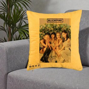 Perna Personalizata K-pop BLACKPINK Foto Grup, 40x40 cm, Galben, Husa Detasabila, Perna Inclusa, BEKZ®