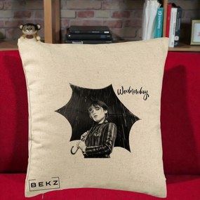 Perna Personalizata Wednesday Addams cu Umbrela Foto, 40x40 cm, Bej, Husa Detasabila, Perna Inclusa, BEKZ®