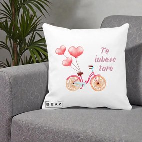 Perna Decorativa Te Iubesc Tare cu Bicicleta Roz si Baloane Inima, 40x40 cm, Alba Mata, Husa Detasabila, Perna Inclusa, BEKZ®
