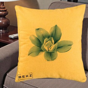 Perna Decorativa Magnolie Albastra Acuarela, 40x40 cm, Galben, Husa Detasabila, Perna Inclusa, BEKZ®