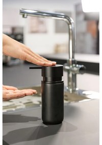 Dozator din ceramică pentru săpun Wenko Black Outdoor Kitchen Silo, negru